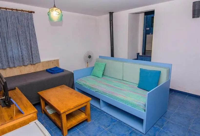 Standard Kolmen Hengen Huone, Cortijo 4 Elementos
