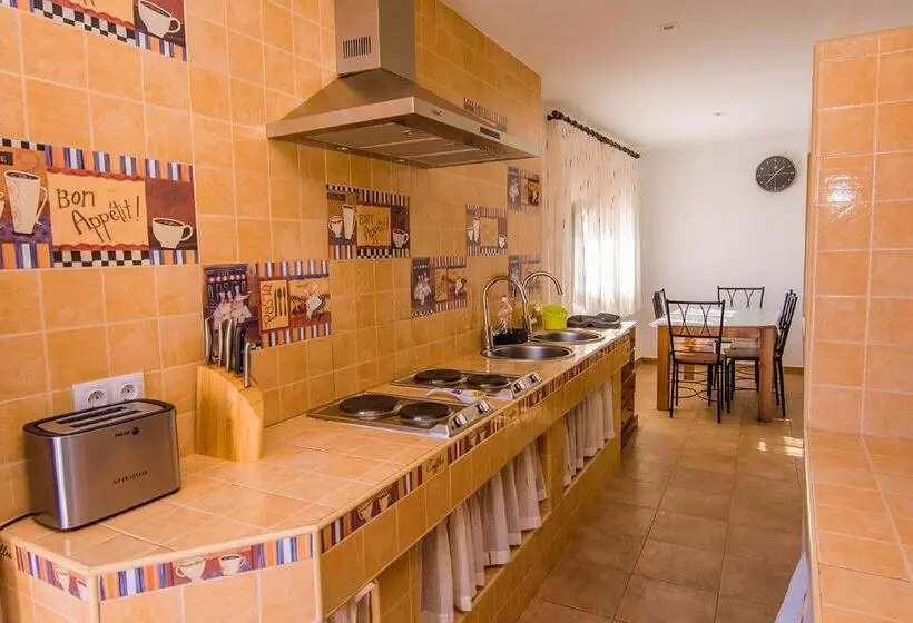Standard Kolmen Hengen Huone, Cortijo 4 Elementos
