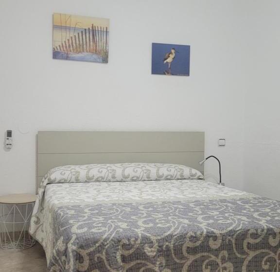 标准间, La Llar De Laura