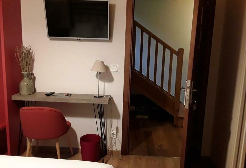 Номер Стандарт, Olagaraia - Adults Only