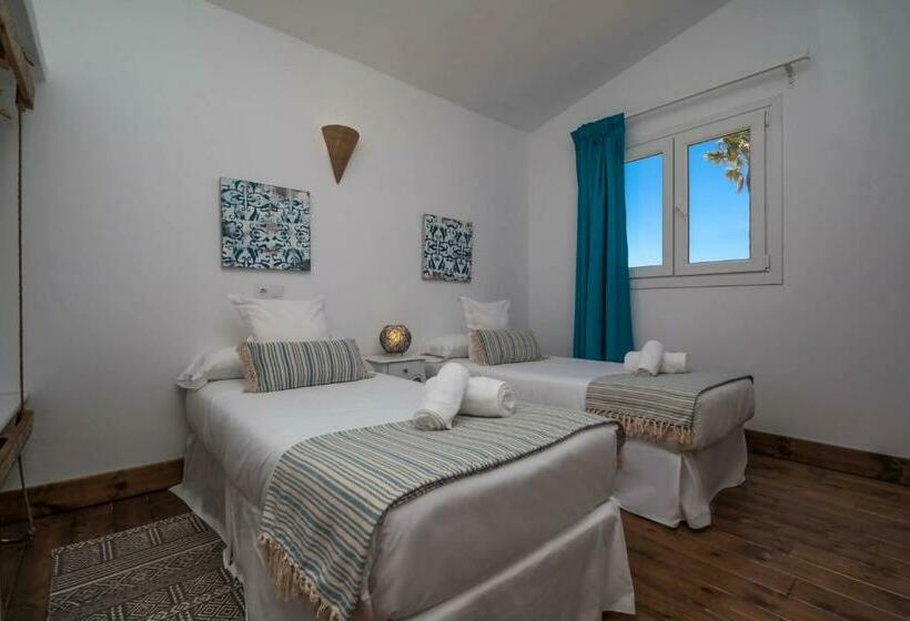 Bungalow Standard, Wawa Tarifa