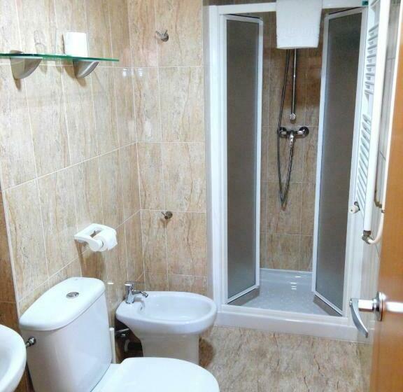 Номер Стандарт, Hostal Sant Sadurní