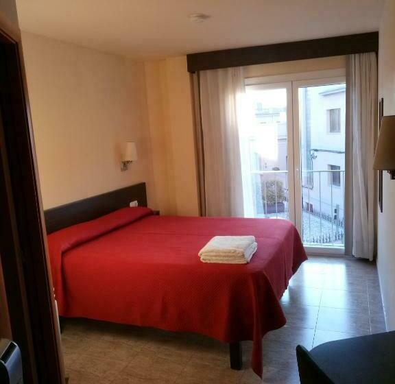 Номер Стандарт, Hostal Sant Sadurní