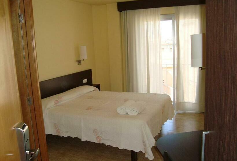 Номер Стандарт, Hostal Sant Sadurní