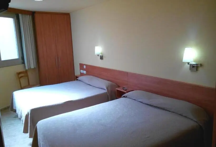 スタンダードルーム, Hostal Sant Sadurní