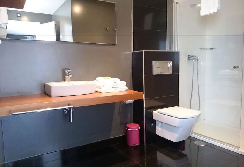 Номер Стандарт, A Finca