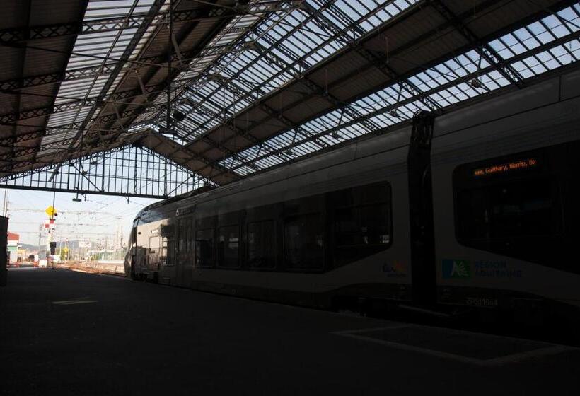 חדר סטנדרט, Aitana