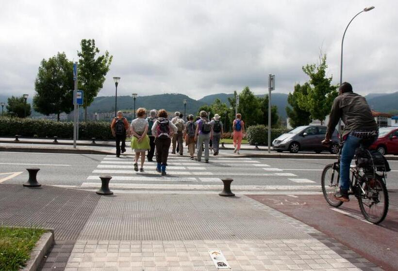 חדר סטנדרט, Aitana