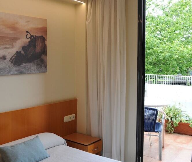 חדר סטנדרט יחיד, Aitana