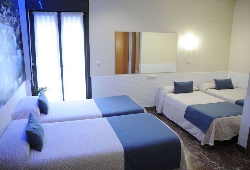 חדר סטנדרט לארבעה, Aitana