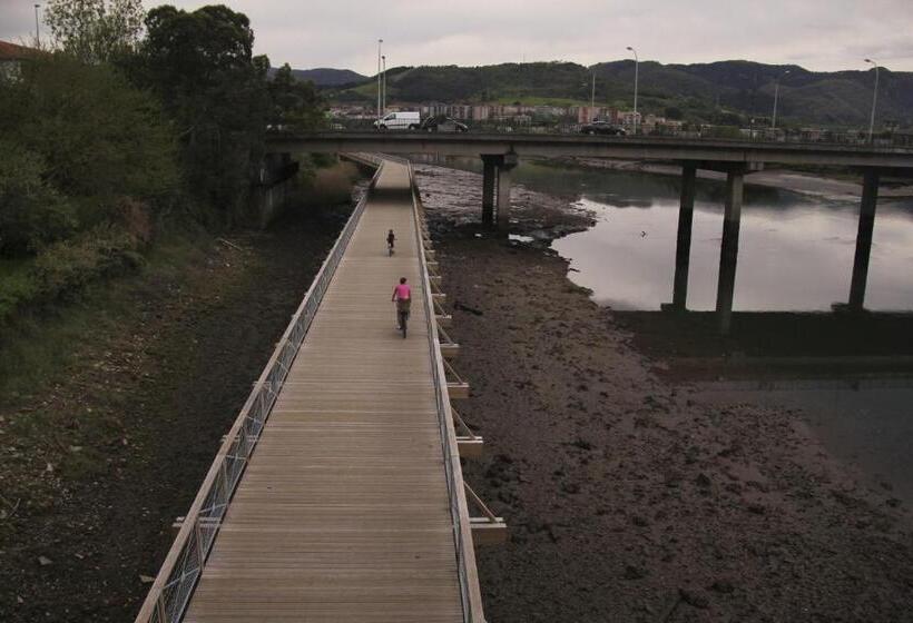 חדר סטנדרט, Aitana