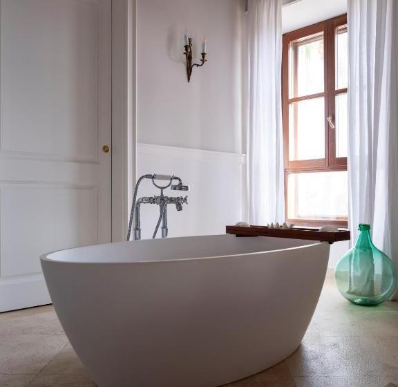 اتاق لوکس, Cal Reiet Holistic Retreat