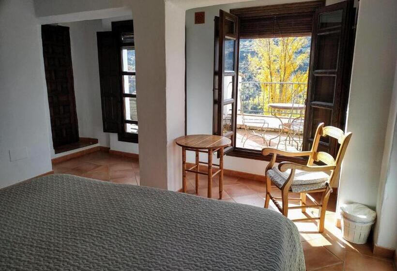 חדר דלוקס עם נוף להרים, Casa Rural Arroyo De La Greda