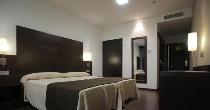 اتاق استاندارد, Complejo Leo 24h