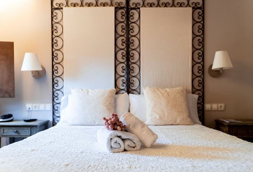 スタンダードルーム, El Cerco