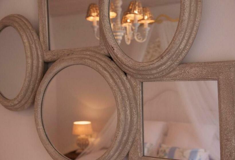 اتاق لوکس با تراس, Es Cel De Begur