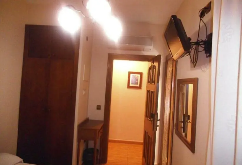 スタンダードルーム, Hostal Los Galgos
