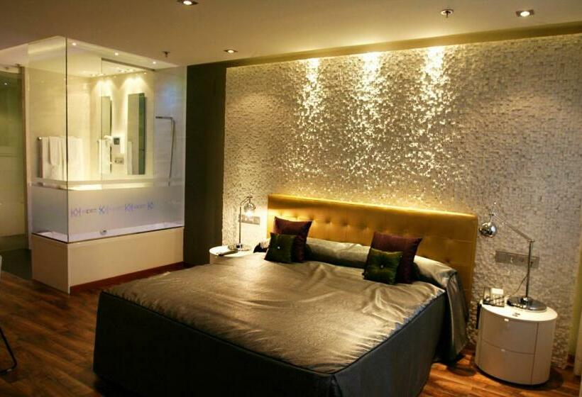 スタンダードルーム, Kadrit