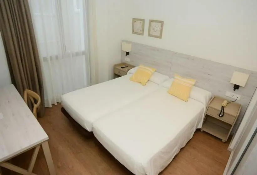 Standard Room, L'escala Centre