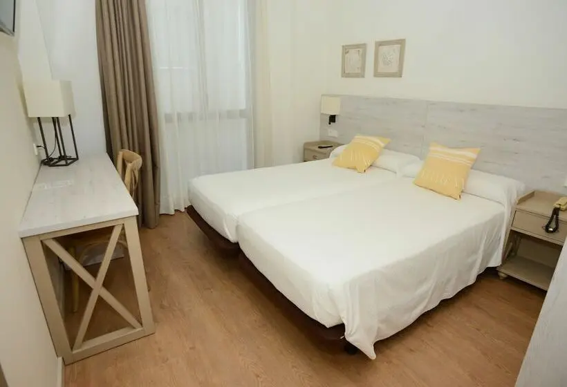 Standard Room, L'escala Centre