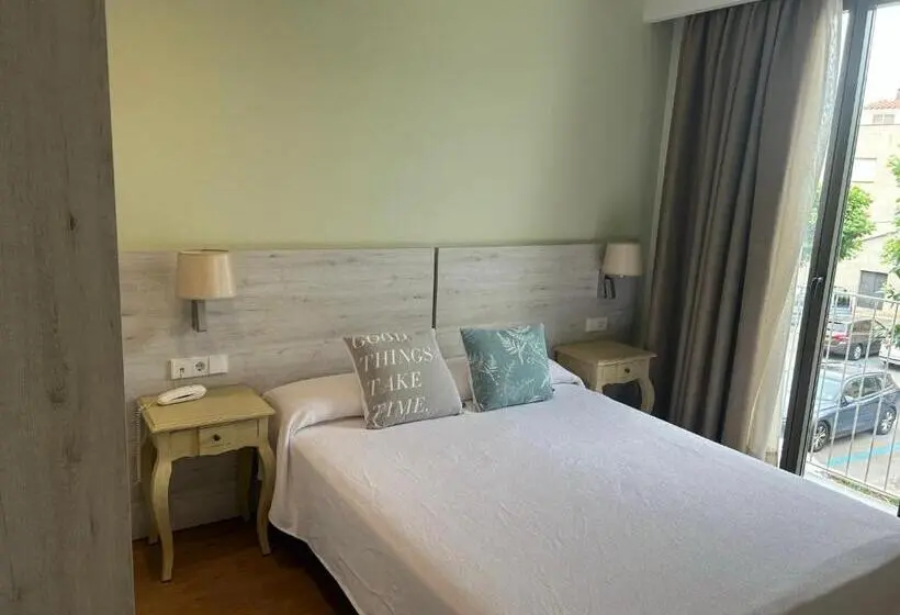 Superior Room, L'escala Centre