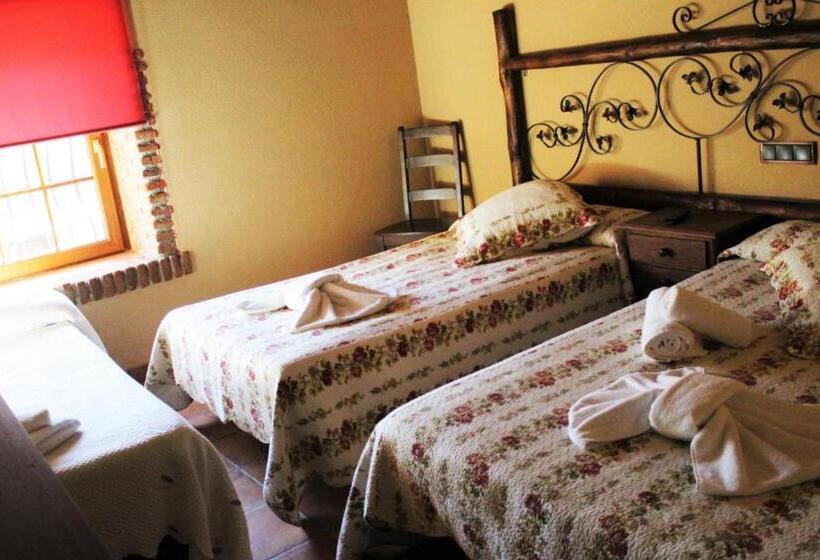 Quarto Triplo Estandar, Rural Vistahermosa