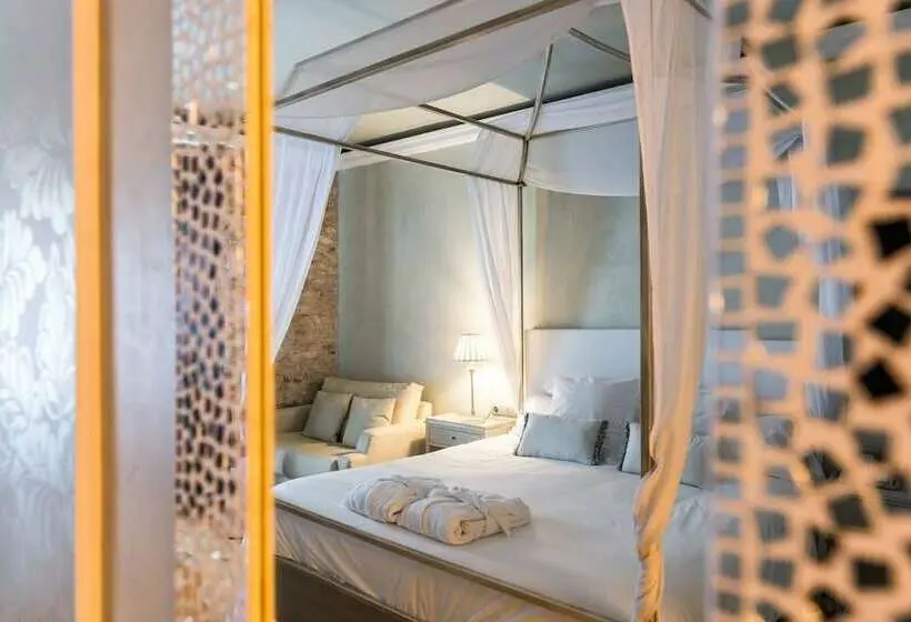 Deluxe Zimmer, Sa Calma