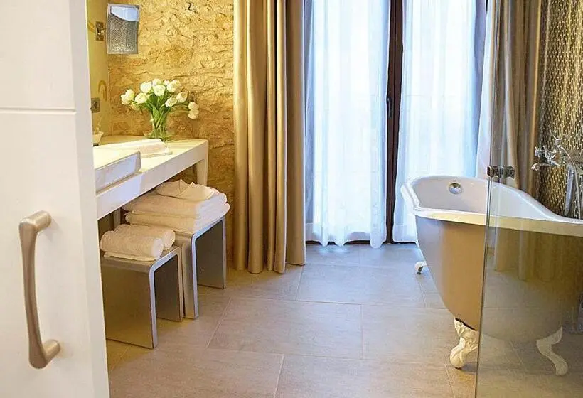 Deluxe Suite, Sa Calma