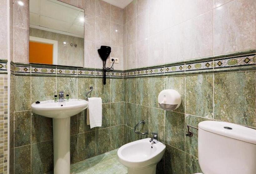 اتاق استاندارد, Tuto