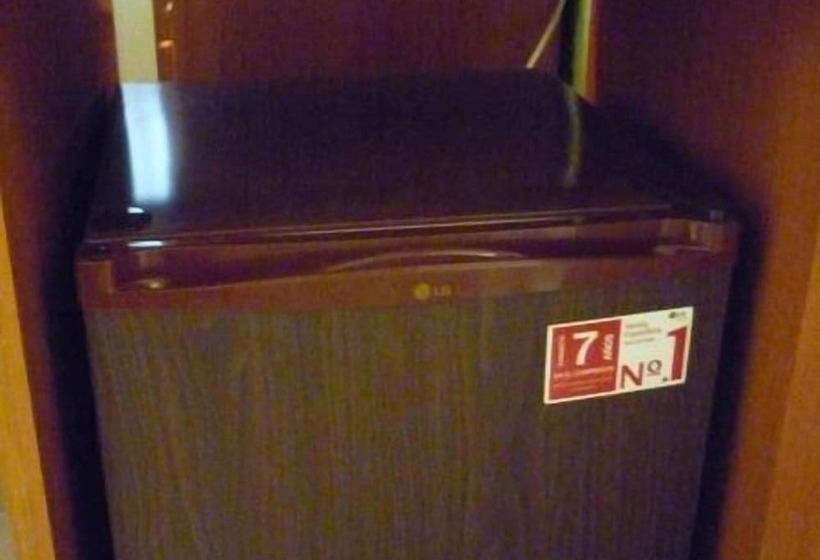 اتاق استاندارد یک نفره, Tuto