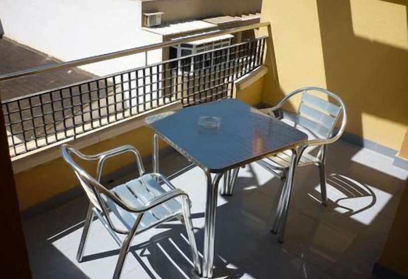 اتاق سوپریور با وان آب گرم, Tuto