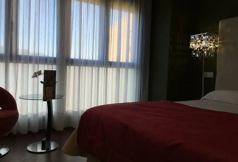 スーペリアールーム, Vinacua