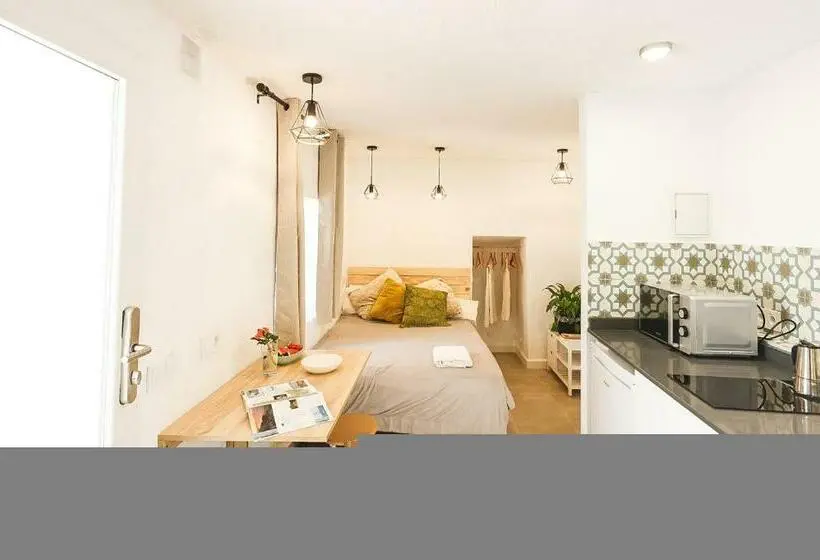 استودیوی استاندارد, La Cocotera Boutique Hostel & Coworking
