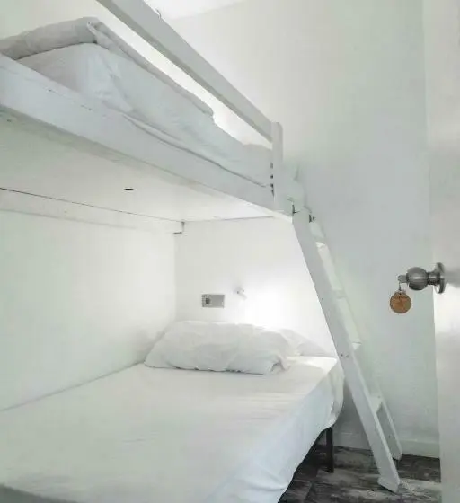 اتاق استاندارد با سرویس بهداشتی مشترک, La Cocotera Boutique Hostel & Coworking