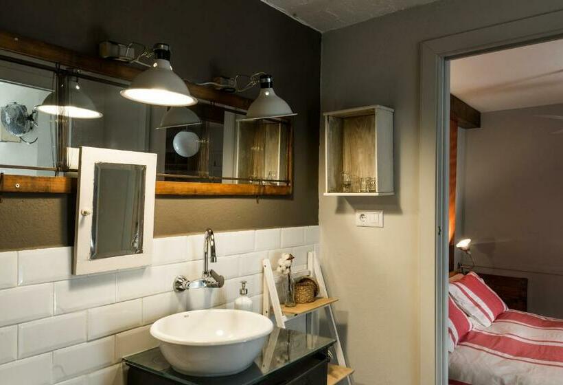 اتاق استاندارد چهار تخته, Marakasa B&b