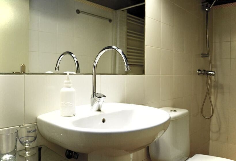 اتاق استاندارد, Marakasa B&b