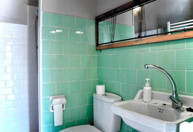 Номер Стандарт, Marakasa B&b