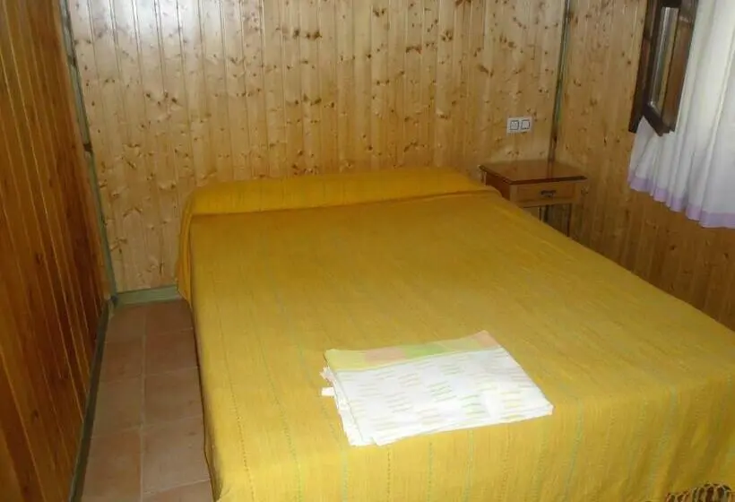 Standard-bungalow 2 Makuuhuonetta, Camping Alpujarras