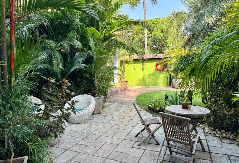 스탠다드 스튜디오, Casa Da Praia