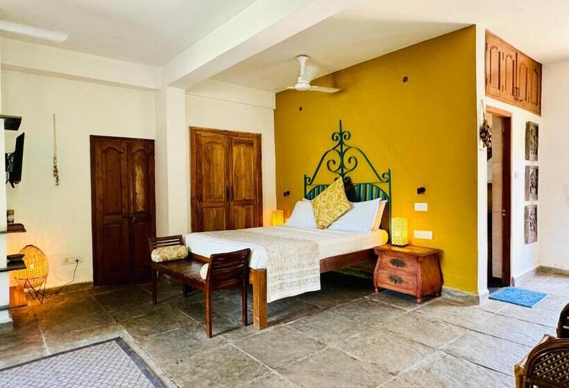 스탠다드 스튜디오, Casa Da Praia