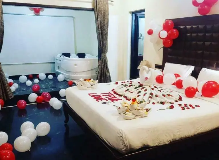 プレジデントスイートルーム, Damanganga Valley Resort Silvassa