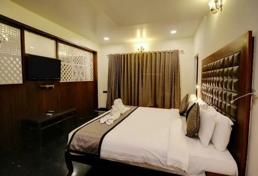 キングサイズベッドのスイートルーム, Damanganga Valley Resort Silvassa
