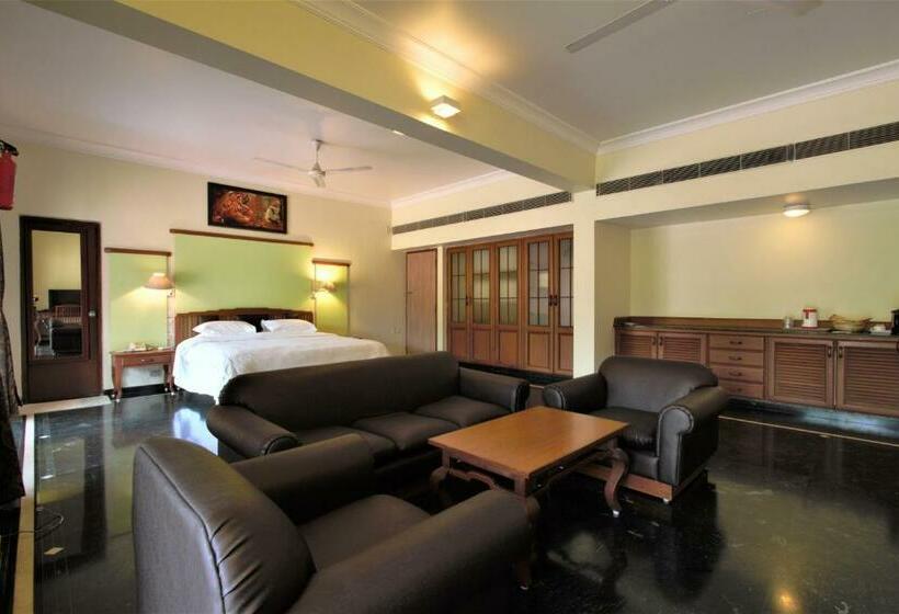 Suite Cama King, Damanganga Valley Resort Silvassa
