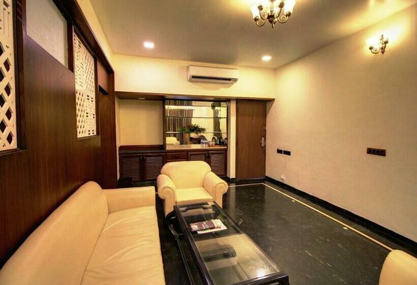 Suite Presidencial, Damanganga Valley Resort Silvassa