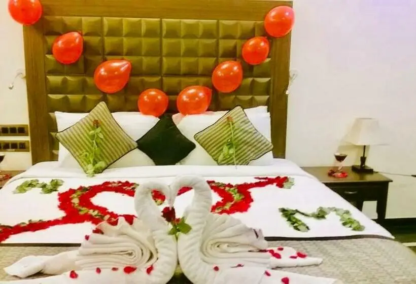 プレジデントスイートルーム, Damanganga Valley Resort Silvassa