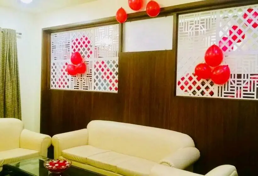 プレジデントスイートルーム, Damanganga Valley Resort Silvassa