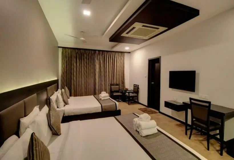 デラックスの４人部屋, Damanganga Valley Resort Silvassa