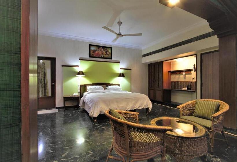 Suite Junior, Damanganga Valley Resort Silvassa