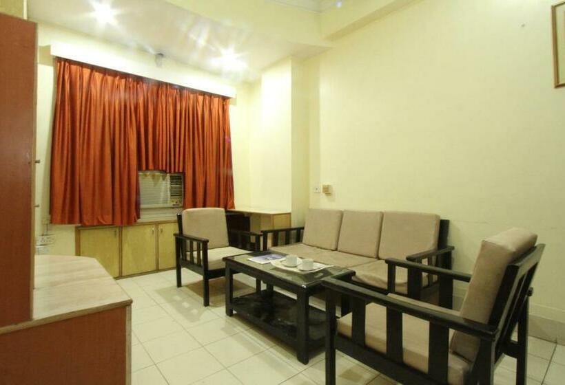 Deluxe Suite, Bluemoon