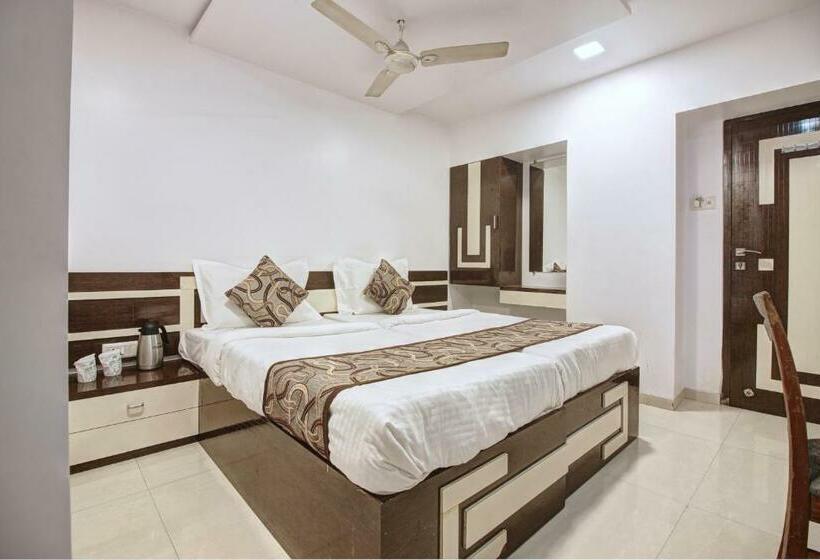 חדר דלוקס, City View